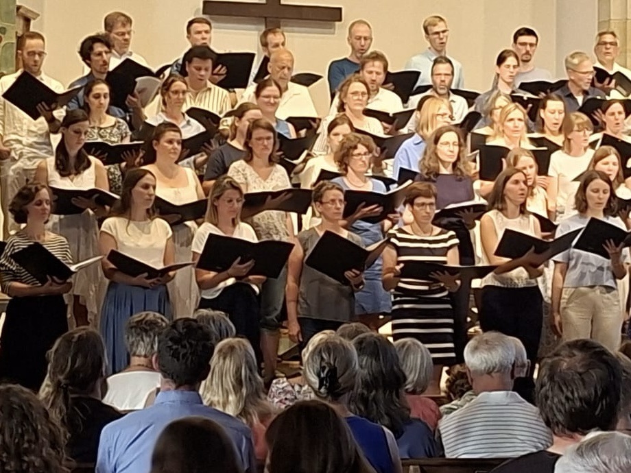 CoroVivo sang von Hoffnung und Vertrauen